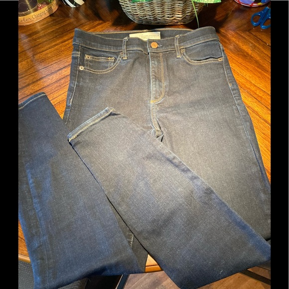 Gap 1969 27R True Skinny Super High Rise Ladies Jeans Size 27.  New! No tags! - Picture 1 of 9